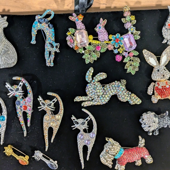 Colorful Brooch Collection - Picture 6 of 15